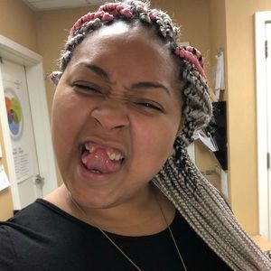 Meet your Posher, Candice